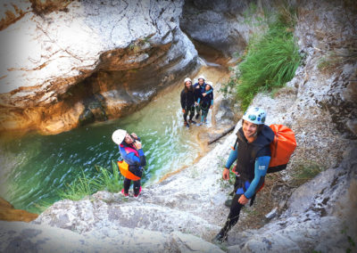 Audin - Photo du guide de canyoning et du groupe