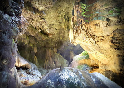 Maglia - Photo dans la grotte