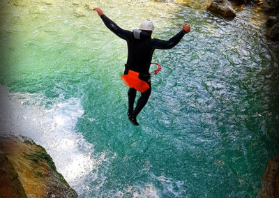 Maglia - Saut dans un réservoir